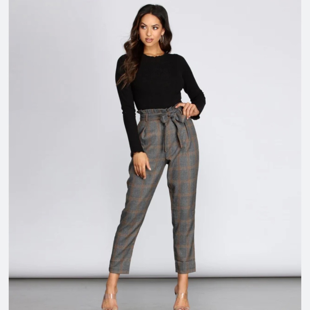 Le Château pants NWOT